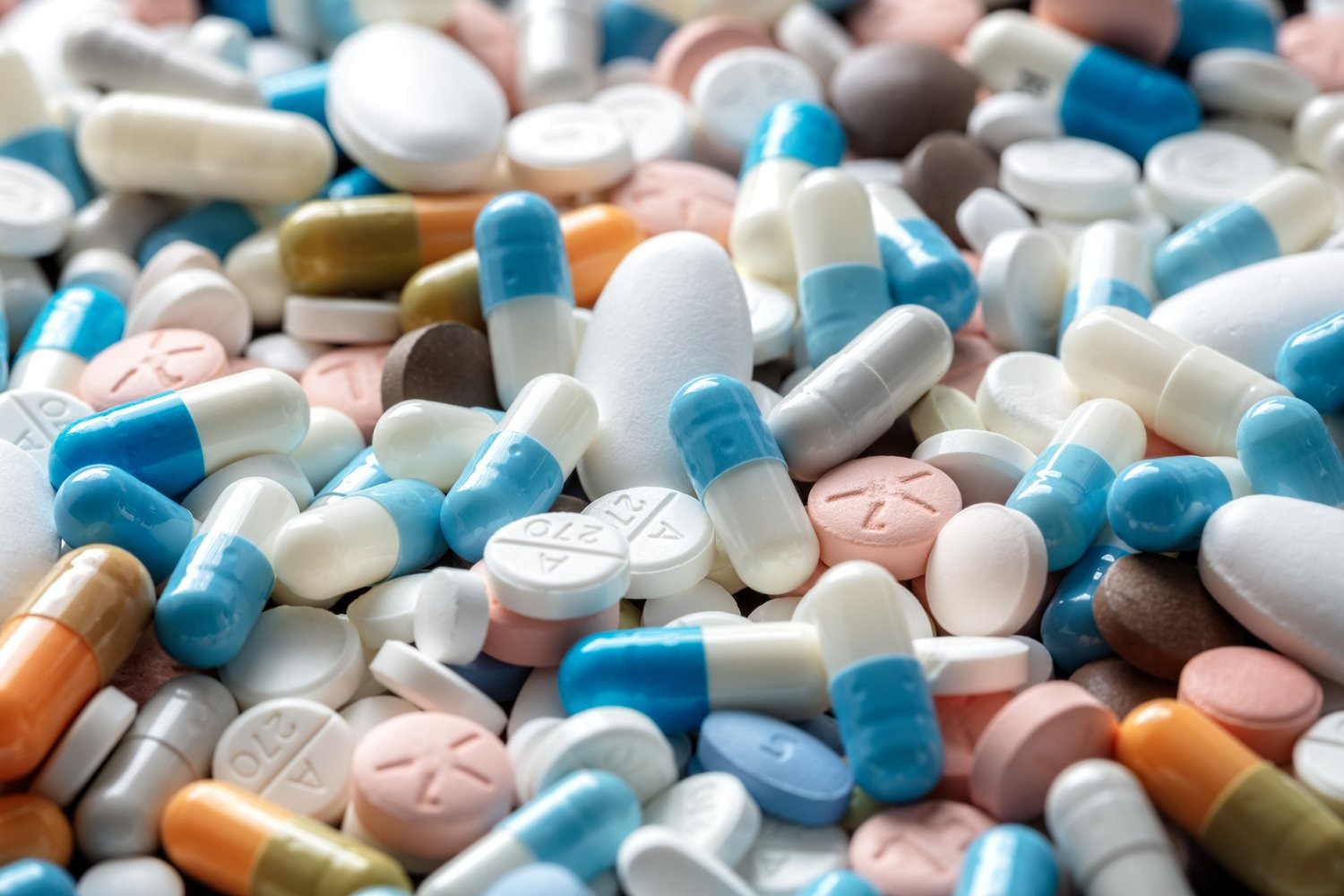 Pharmaceutical tablets and capsules